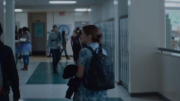 The backpack of Sam / Samantha Kingston (Zoey Deutch) in the Last Day of my Life