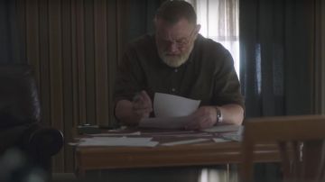 La montre de Bill Hodges (Brendan Gleeson) dans Mr. Mercedes saison 1