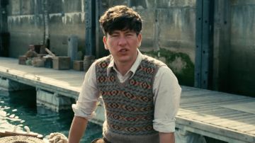 The pull without the handle, vintage George (Barry Keoghan) in Dunkirk