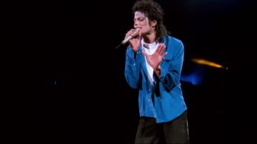 Camisa azul de Michael Jackson en Moonwalker (Man in The Mirror)