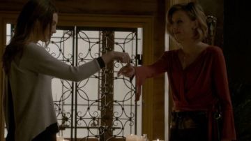 The Red Top de Freya Mikaelson (Riley Voelkel) en The Originals S04E12
