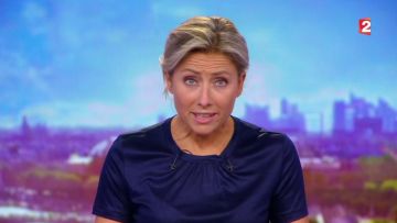 Le top bleu marine de Anne-Sophie Lapix dans le Journal de 20 heures de France 2 du 06.09.2017