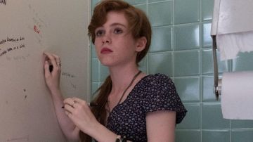 Dress worn by Beverly Marsh (Sophia Lillis) as seen in It