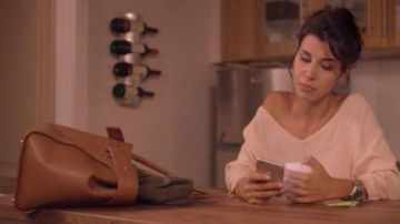 La montre portée par Juliette (Reem Kherici) dans Jour J