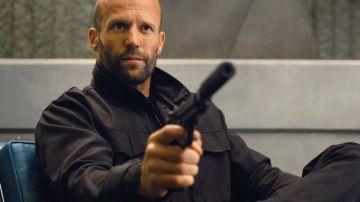 Black jacket worn by Arthur Bishop (Jason Statham) as seen in Mechanic: Resurrection