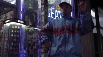 La veste Adidas de Mister V dans son clip Venice