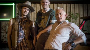 La montre / bracelet de force de Joe Bang (Daniel Craig) dans Logan Lucky