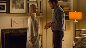 The dress Tessa Connover (Katherine Heigl) in the Rival