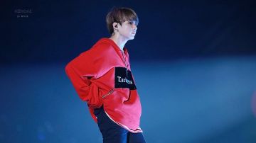Le pull "Lucidness" de Jungkook des Bangtan Boys pour la tournée Wing's des BTS