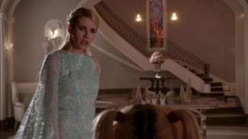 The dress cape blue Chanel Oberlin (Emma Roberts) in Scream Queens S01E13