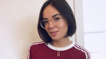 Le collier d'Agathe Auproux dans Touche pas à mon poste du 10 janvier 2018