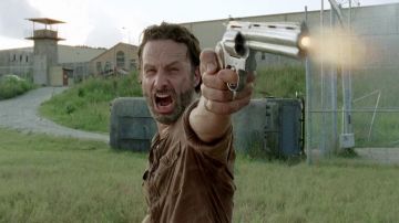 Le pistolet Colt Python de Rick Grimes (Andrew Lincoln) dans The Walking Dead S04E08