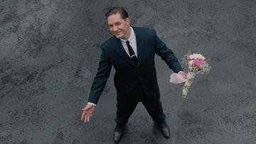 Le costume porté par Reginald Kray (Tom Hardy) dans Legend