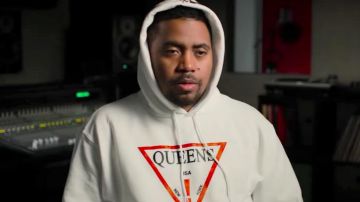 Le sweatshirt à capuche de Nas dans l'émission Rapture
