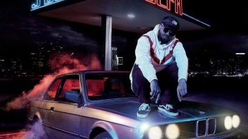 The jacket Lefa on the cover of his album 3 in the morning