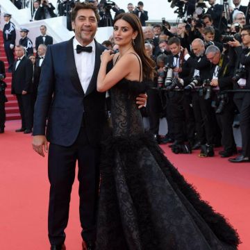 The black dress Penelope Cruz for the red carpet of the Cannes film Festival on may 8, 2018