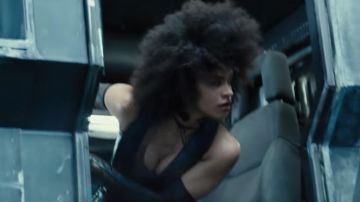 Tapa de piel Domino's (Zazie Beetz) en Deadpool 2