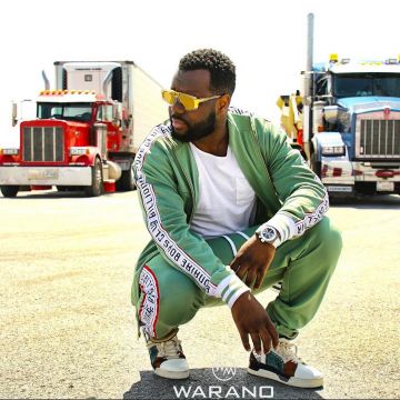 Le survêtement vert de Maître Gims sur son compte Instagram