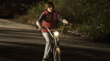 La chaqueta sin mangas de Will Byers en Stranger Things S01E01