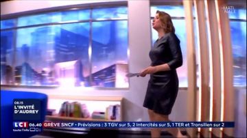 Leather dress mid to long range by Pascale De La Tour du Pin