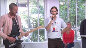 Le t-shirt porté par Lomepal dans son live à Clique Dimanche du 20 mai 2018