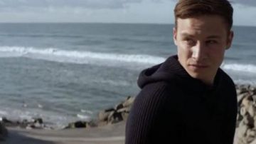 Black hoodie worn by Joshua "J" Cody (Finn Cole) as seen in the serie Animal Kingdom S03E01