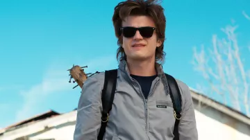 Wayfarer Sunglasses worn by Steve Harrington (Joe Kerry) as seen in Stranger Things TV series outfits (Season 2 Episode 6)