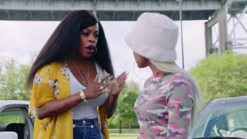 Desna Simms (played by Niecy Nash) outfits on Claws