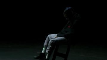 Dark hoodie worn by XXXTentacion as seen in his video clip SAD!