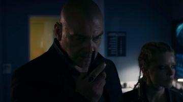 The ring of Arkady (Ray Stevenson) in Final Score