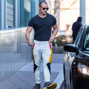 Le bas de survêtement porté à Philadelphie sur le tournage de Glass par James McAvoy (photo Instagram)