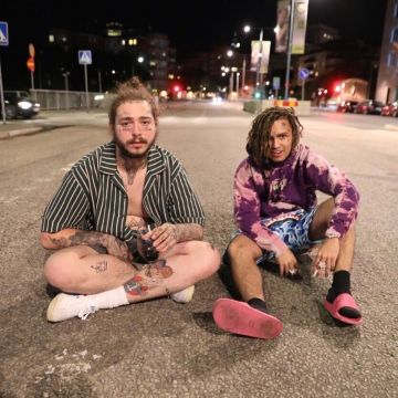 Purple sweatshirt worn by Lil Pump on his Instagram account with Post Malone