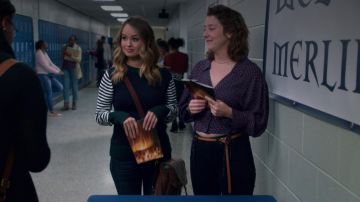 Suéter a rayas de Patty Bladell (Debby Ryan) en Insatiable S01E10