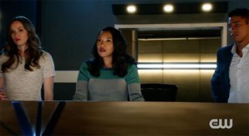 White dress worn by Caitlin Snow (Danielle Panabaker) as seen in The Flash