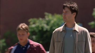 The jacket beige of Nelson Moss (Keanu Reeves) in Sweet November