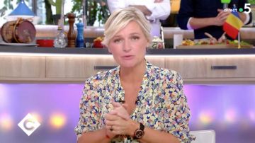 La blouse à fleurs portée par Anne-Élisabeth Lemoine dans C à Vous du 19/09/2018