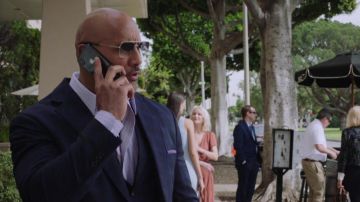 les lunettes de soleil portées par Spencer Strasmore (Dwayne Johnson) dans Ballers S04E01