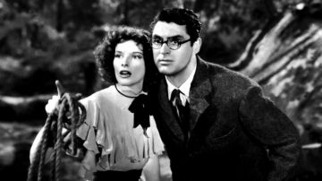 Les lunettes de vue portée par David (Cary Grant) dans L'Impossible Monsieur Bébé
