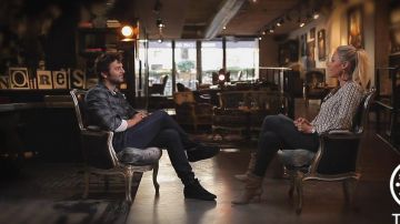 Las botas de tacón fino de Charlotte Bouteloup en Télématin