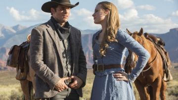 Boucle de ceinture porté par Dolores Abernathy (Evan Rachel Wood) comme on le voit dans Westworld S01E01