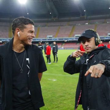 The audio headset of Neymar on his account Instagram @neymarjr