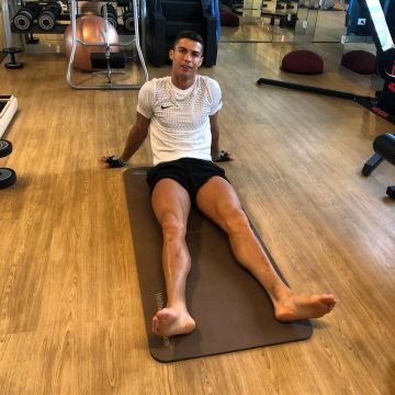 Le t-shirt blanc Nike porté par Cristiano Ronaldo sur son compte Instagram @cristiano