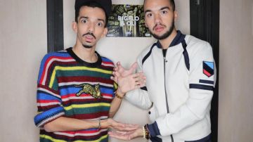 Le survêtement blanc et bleu porté par Oli aux NRJ Music Awards 2018