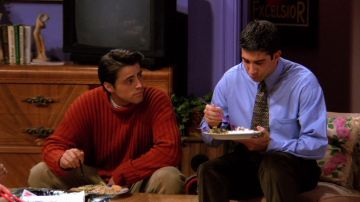 The TV stand dresser in the apartment of Monica Geller in Friends S01E08