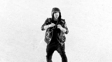 Veste portée par Eminem dans la Chenille de la musique de la vidéo par Royce da 5'9" feat. Eminem, Le Roi Vert