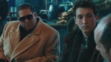Abrigo de lana beige usado por Efraim Diveroli (Jonah Hill) como se ve en War Dogs
