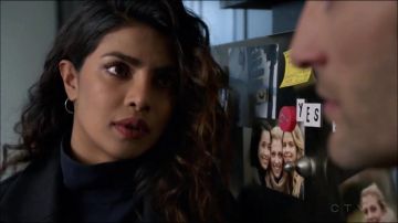 The earrings worn by Alex Parish (Priyanka Chopra) in Quantico S03E10