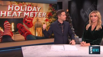 Noir Plaid Shirt porté par Jason Kennedy sur E! News