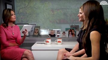 Robe rose porté par Savannah Guthrie aujourd'Hui Déc. 20, 2018
