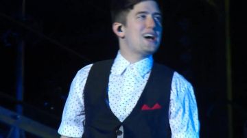 The white shirt with polka dots black of Logan Henderson in Big Time Rush I Wanna Hold Your Hand & Help Live Paso Robles Mid State Fair 2012